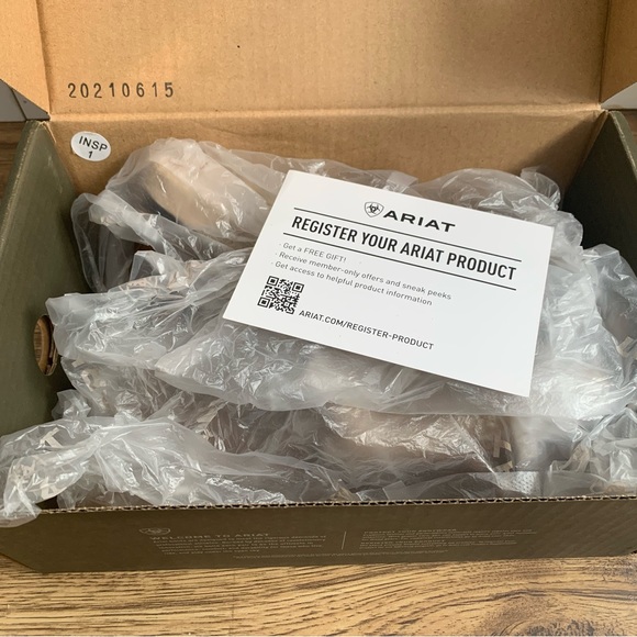 Ariat Cruiser shoes size 6.5 - Picture 3 of 4